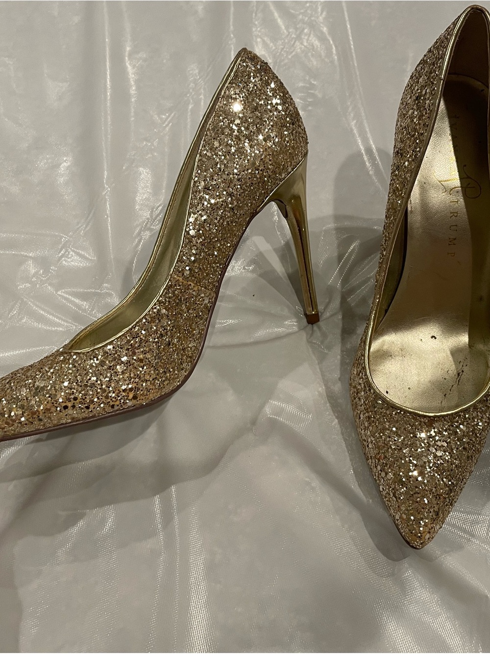 Ivanka Trump Gold Glitter Pointed Toe Stiletto Pumps